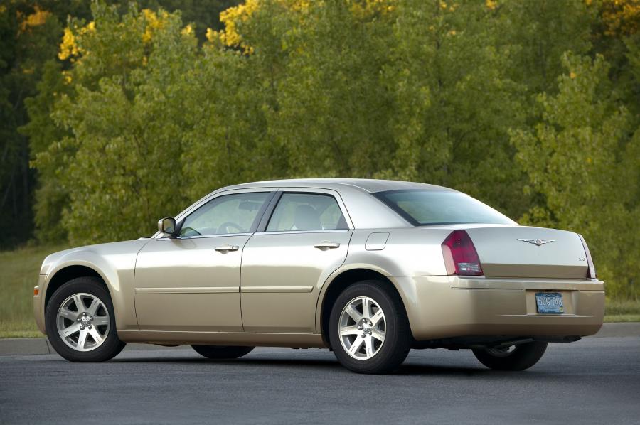  Chrysler 300C (LX) 2005 года  (фото 20 из 120)